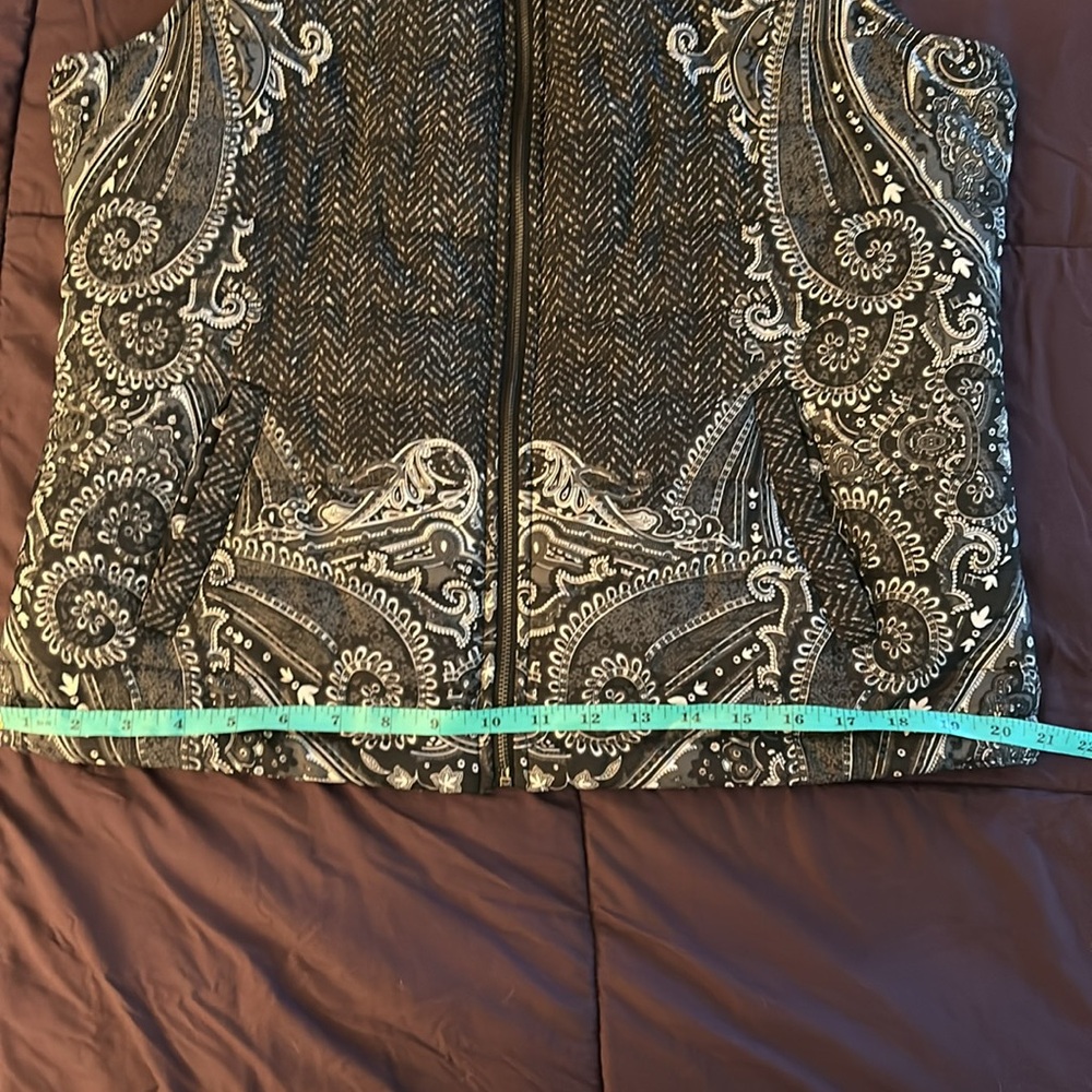 CB Established 1962 Womens Puffer Vest Handkerchief print Zip Up Lined B… - Picture 12 of 16